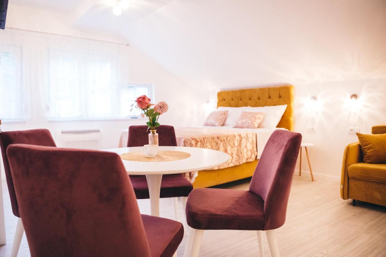 Elegant Studio Apartments Lasta Mostar Esterno foto