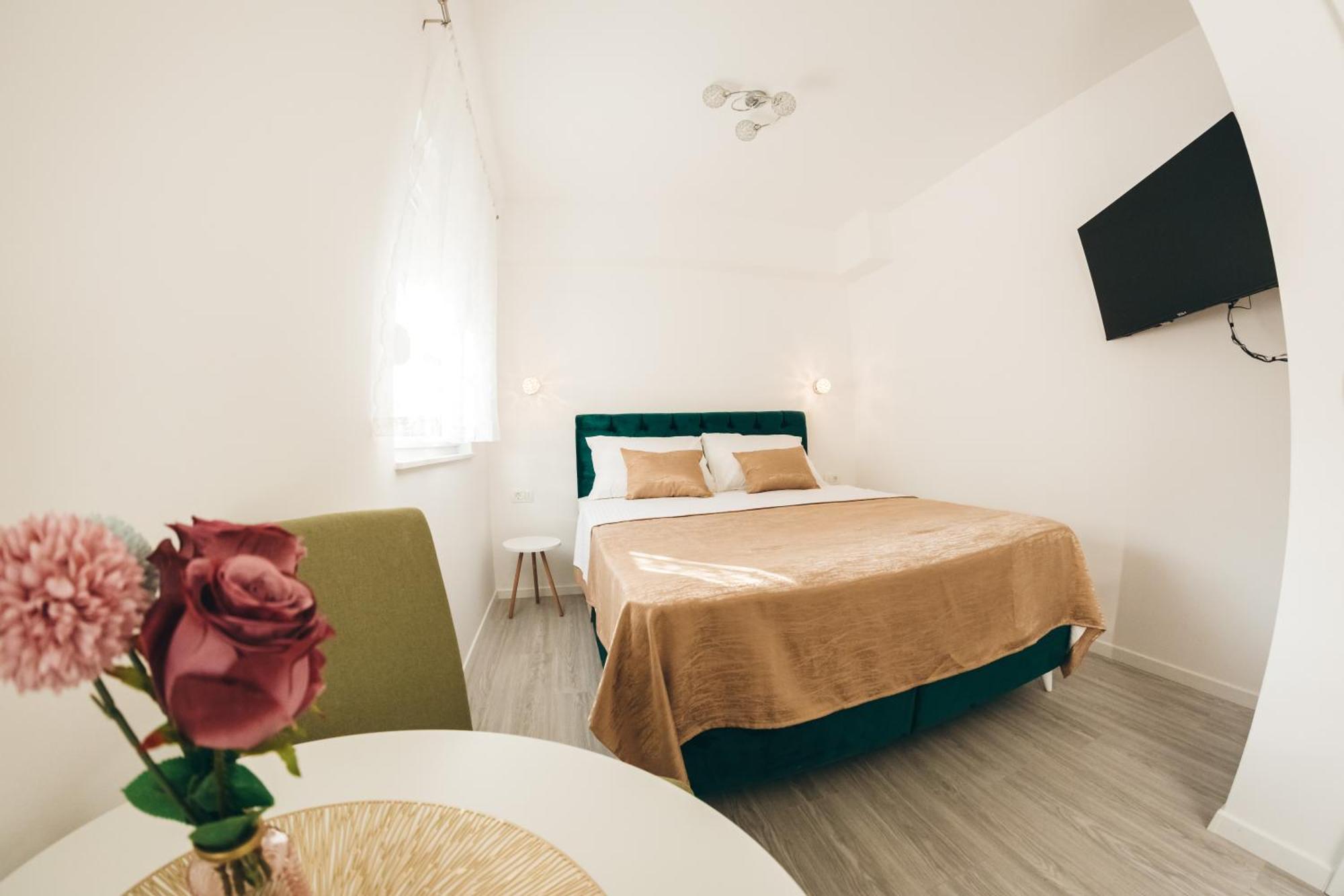 Elegant Studio Apartments Lasta Mostar Esterno foto