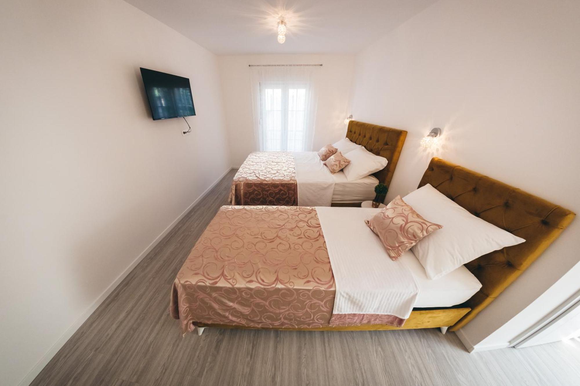 Elegant Studio Apartments Lasta Mostar Esterno foto