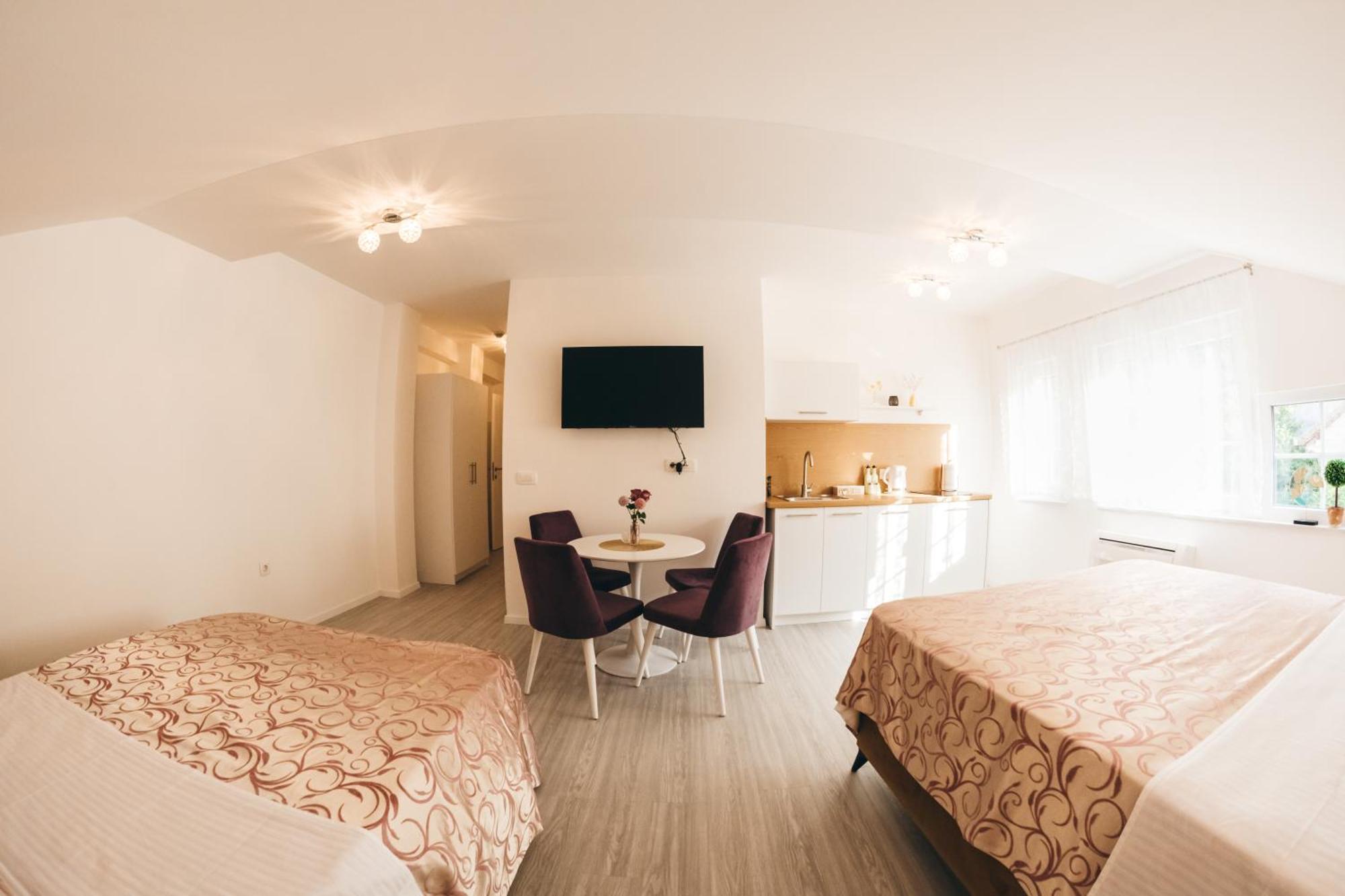 Elegant Studio Apartments Lasta Mostar Esterno foto
