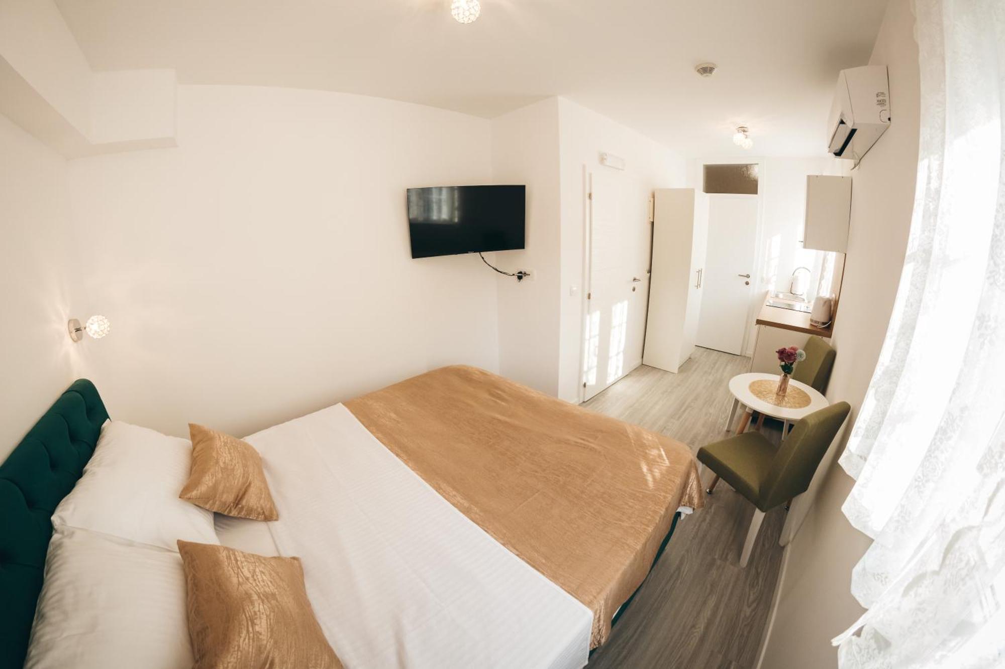 Elegant Studio Apartments Lasta Mostar Esterno foto